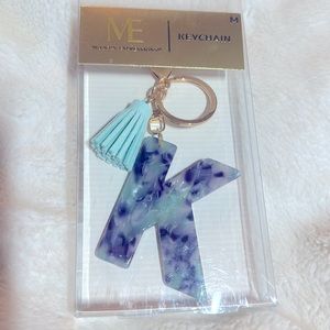 Modern Expressions keychain K